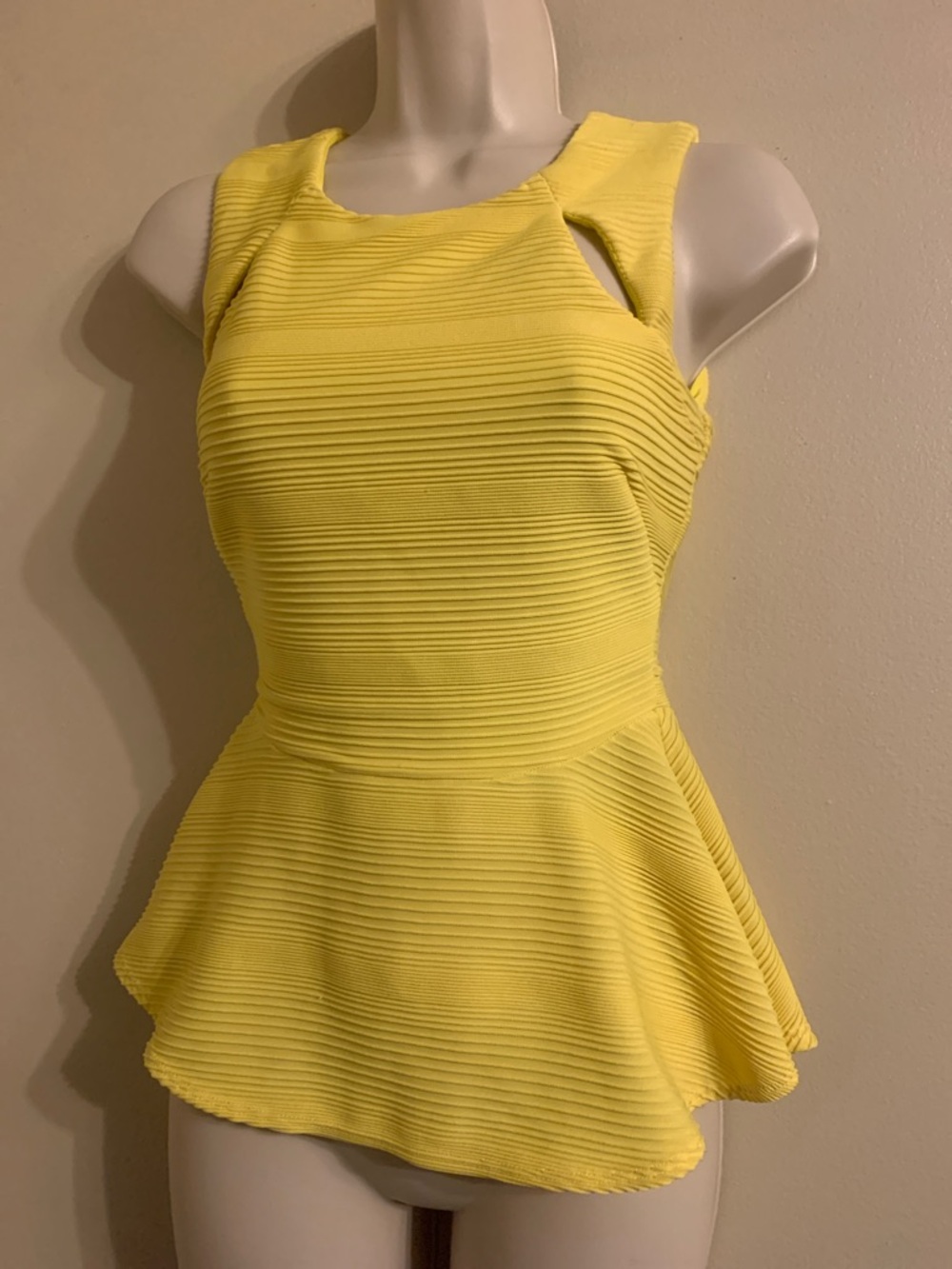 Yellow Textured Peplum Tank Top xs